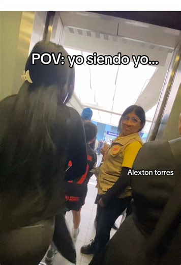 El ascensor que nunca olvidaremos en Bogotá