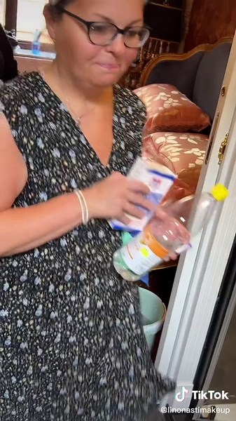 Effective Glass Shower Door Cleaning Techniques