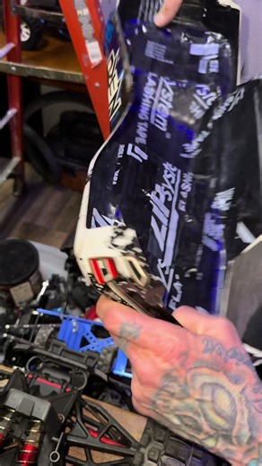 Bashing body tips #rccar #rccommunity #tips #ideas #hack @rcbullpen @Uncle ❌brand @Ris.Rc @BEASTMODERC @OzzyB_RC™