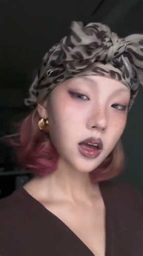 Orange Freckle Makeup: The Acne Cover-Up Secret