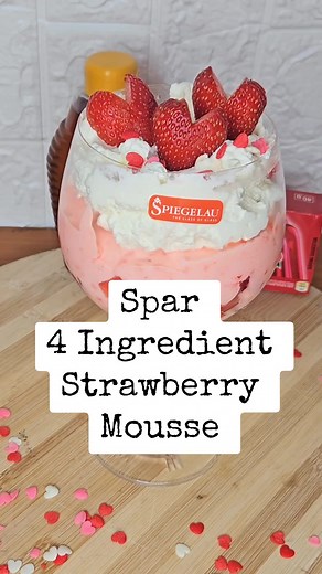 Easy and Delicious 4-Ingredient Strawberry Mousse Recipe