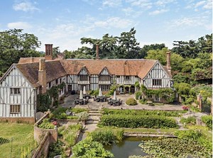 9 homes that can generate an income