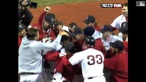 說到季後賽的經典時刻，就不能不提到2004年美聯冠軍系列戰G4🤩 眼看紅襪0-3落後陷入淘汰邊緣，老爹David Ortiz頂住巨大壓力 在延長賽12局打出再見兩分砲💥！幫助紅襪完成讓三追四大逆轉 在打進世界大賽後更一舉強勢突破「貝比魯斯詛咒」，拿下當年度冠軍🙌 #歷史上的今天 | MLB Taiwan 美國職棒大聯盟