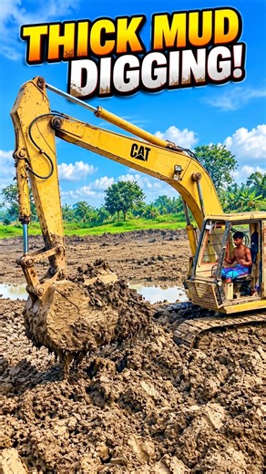 CAT Excavator Takes on Thick, Sticky Mud! 🚜