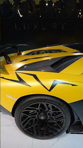 Lamborghini Aventador SV with Full Onyx Carbon Kit & Forged Wheels – Ultimate Performance Upgrade