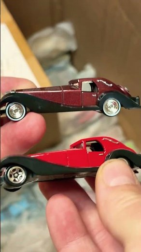 Cruella De Vil car from Disney's 101 Dalmatians by #hotwheels 1:64 #diecast #cars mainline & premium