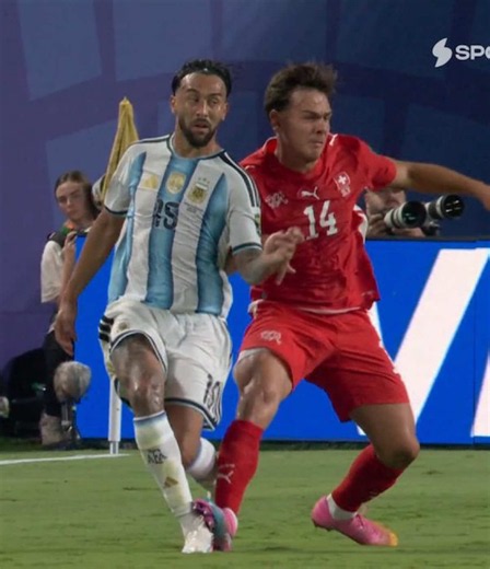 Is the World Cup still rigged for Argentina? Red card foul on Gonzalez but no whistle, no VAR no referee intervention, no yellow card. Argentina vs Switzerland 3-1 , Messi assist today, Lautaro Martinez & Julian Alvarez goal today @Kalshi #argentina #cheating #worldcup #rigged #messi