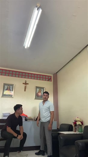 Celebrate Christmas Joy with Jhonggy's Holiday Spirit