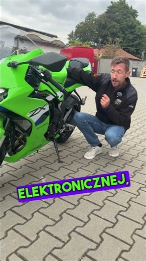 What is a quickshifter and does it work both ways on the ZX6R? #ninja636 #ninjazx6r #ninja #zx6r