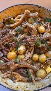 The weather permits 😋😋 @the_funnychef ngwana osharp ka chicken mix? 😂😂 #cooking #cook #cookingathome #food #chef ##delicious #cookingtime #foodlover #foodporn #yumhhmy #dinner #instafood #foodstagyram #homemade #foodblogger #foodphotography #tasty #homecooking #recipe #cookingram #cookingwithlove #recipes #so_yummy #طرق_وصفyyات #طعام_تركي #eat #طهي #فيديو_طبخ_سريع #kitchendesign | Cookingwithleyfort