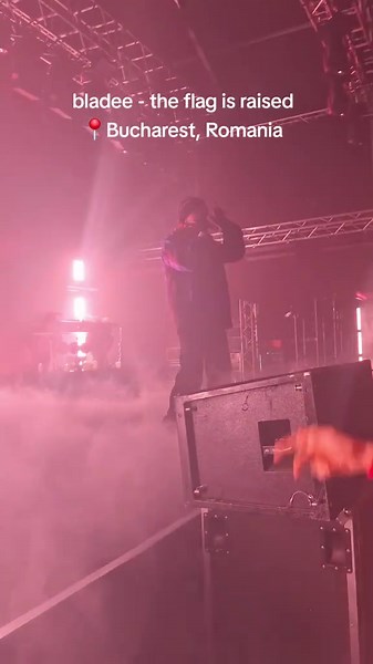 first time ive seen bladee oh my god. ignore my singing😭😭 #bladee #concert #draingang