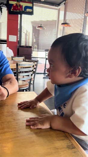 EAT EAT EAAAAT!!!: Fun Toddler Eating Moments