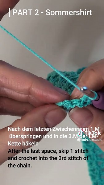 Häkelanleitung: Farbwechsel und luftiges Muster entdecken