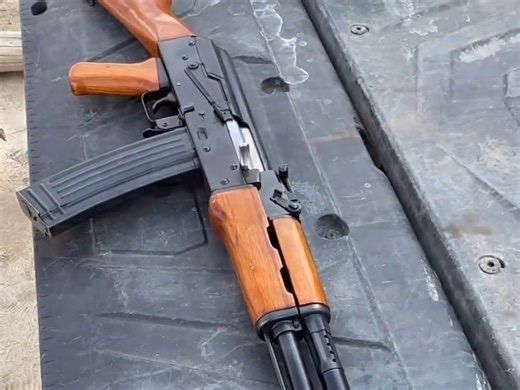 北方工业84S突击步枪实弹射击