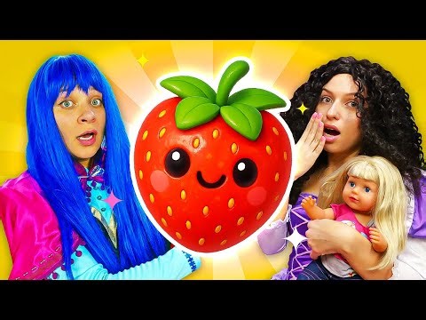 La fraise magique qui parle. Histoire amusante avec les princesses. Jeux pour filles