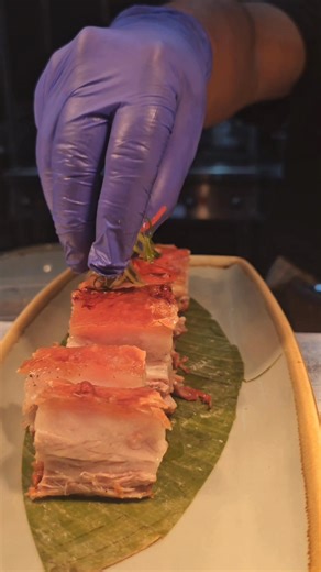 Crispy, crackly skin. Juicy, flavorful meat. One bite and you’re in lechon heaven 🤤🔥 Perfect for sharing… or not 😏🐷 Only here at Manila in Canberra... #manilaincanberra #CanberraEats #manilaincanberra #FilipinoFlavors #ManilainCanberra #filipinofood #ManilaInCanberra | Manila in Canberra