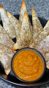 10K views · 375 reactions | Samosa philosophy: It’s okay to be a little crispy on the edges襤 Chili Beef Samosas @kt_cooks Ingredients 1. Minced meat 數 2. Onions 暈 3. Cooking oil 4. Garlic 龍 5. Salt 蓼 6. Chili ️ 7. Spices (paprika, garam masala, beef masala) 8. All purpose flour + water 9. Samosa sheets 10. Cilantro  Serve with a side sauce & 𥳐 #airfryer #easyrecipes #beef #samosa #ktcooks | Kush Tracey Kenya | Facebook