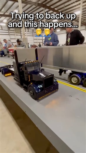 571K views · 7.6K reactions | SAP drivers found a way to still drive trucks I see 類 #trucking #cdl | Trucker Pax | Facebook