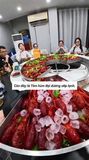 A massive feast of 8 incredibly delicious crayfish dishes – just looking at them is enough to mak...