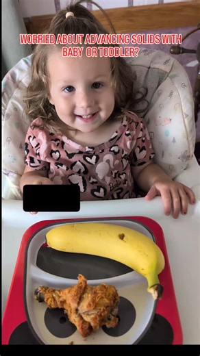 Can toddlers really chew without all their teeth?🍗🍌 If you are worried about choking or how to prepare food safely, you are not alone. ✨Here's the truth: 🔷 Toddlers don't often get their full set of molars until around age 2-3. 🔷 But their gums are strong enough to mash soft foods, and practice helping them to learn to move food side to side for chewing. (Gums can exert approx 70-80% of the force of molars.) 🔷 Encourage self-feeding and let them explore new textures. This helps prevent pick