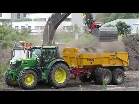 Bagger Volvo EC 300 - John Deere Trecker und Mammut Dumper