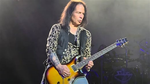 AL PITRELLI Reflects On His First Concert With MEGADETH: 'I Didn't Even Have Time To Get Scared'