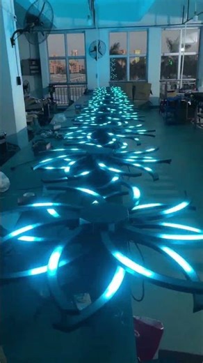 Circular rotating stage background light Very beautiful