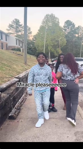 98K views · 1.4K reactions | Free Alfred and Francis from this family #griptown #gripgripgripgripgripgrip #gripbabyinthebuilding #gripbaby #griptownfamilyof6 | Gryp gryp | Facebook