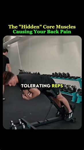 The “Hidden” Muscle Weakness Behind Your Back Pain? 🤯 #backpain #fitness
