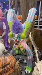 Handstand Clown (2026) animatronic Lowe’s 2026