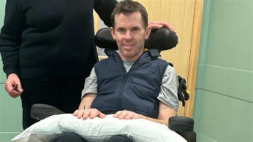 Grand National hero Graham Lee paralysed from neck down after horrendous fall