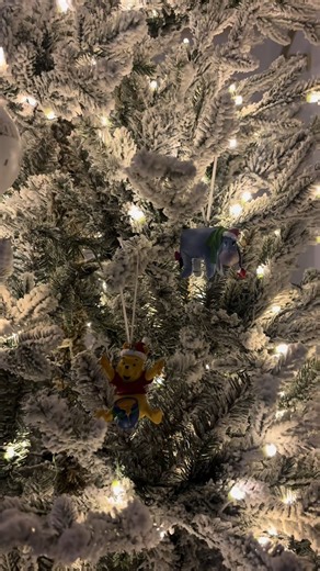 37K views · 2K reactions | winnie the pooh chistmas #christmas #winniethepooh | Honey Haven7 | Facebook