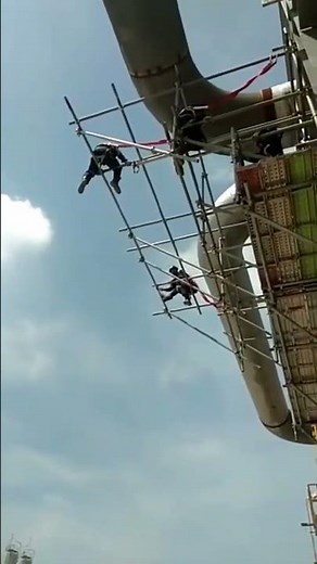 Cantilever Scaffolding #safetyfirst #youtubeshorts #scaffolding