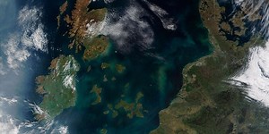 This map shows the areas of the UK that voted to remain in the EU as physical islands