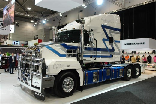 Driver comfort top of mind with new Mack Super-Liner