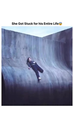 The Best movie on Instagram: "🎬 Curve (2015) Genre: Thriller / Horror Runtime: 1h 25m Rating: 5.7/10 (IMDb) Director: Iain Softley Curve follows Mallory, a young woman whose car breaks down on a remote, deserted road. When she accepts help from a mysterious stranger, she finds herself trapped in a life-threatening situation with no easy way out. As danger escalates, Mallory must summon courage, wit, and determination to survive. The film delivers tense, edge-of-your-seat suspense, exploring the