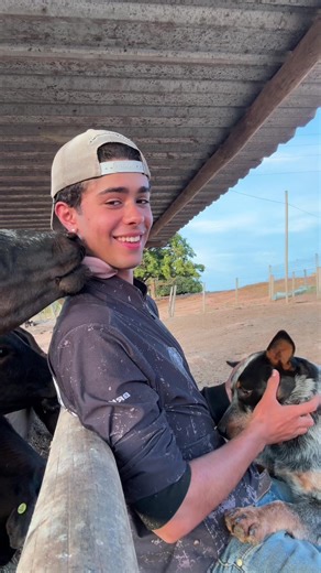 Quem gosta de mim? A relação de Guto Soares com os fãs