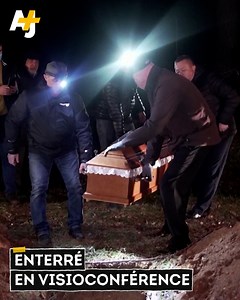 142K views · 4.4K reactions | Une mère assiste à l’enterrement de son fils en visio : en Pologne, des musulmans ont enterré un réfugié de 19 ans par solidarité. | AJ+ français | Facebook