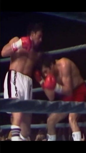 Roberto Duran 🥊 Destroying Pipino Cuevas 💥 #Boxing #Shorts