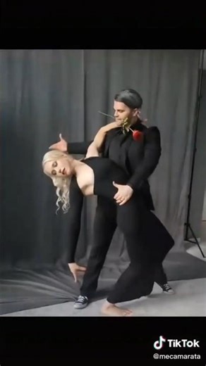 Michelle Ellen: Fashion Model Style #Shorts: Makeup Hair Dress Up & #Vegan Glamour Super Fan!