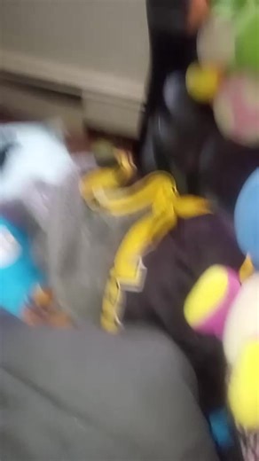 Squidward making out with a human!??!