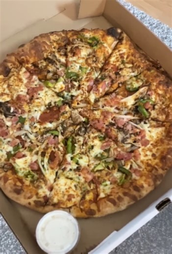 We tried the worst rated pizza in our city and put it to the ultimate taste test