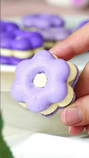 【Too beautiful to eat】Flower macarons 🌼 #macaroni #shorts