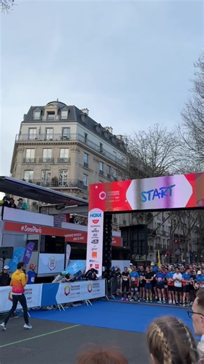 🏃‍♂️ Votre course, en 3D ! 🖼️ Célébrez votre Semi de Paris avec une affiche unique mettant en valeur votre parcours en 3D, personnalisé avec votre nom & temps ! 🎨🔥 📲 Commandez sur MapMyRun.shop ! #3dprinting #semideparis #running #marathon