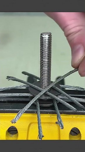 Smart DIY rust remover tool made from affordable materials #DIYtools #lifehacks #restoration #shorts
