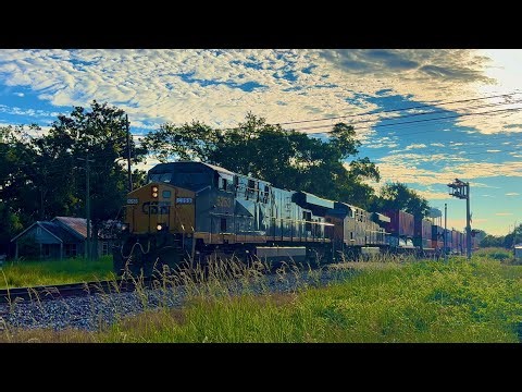 CSX M601-01 with CSXT ES40DC 5253 leading with a nice NF K5HL 2PC on 09/01/2025