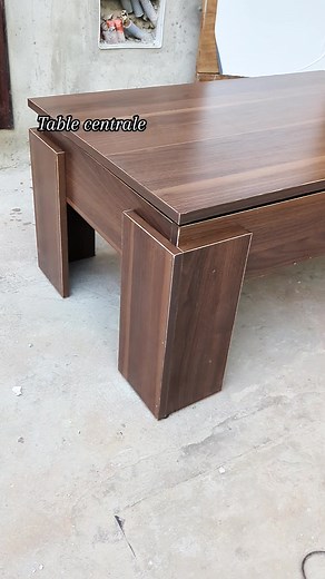 Aménagement de la Table Centrale avec des Artisans Bois