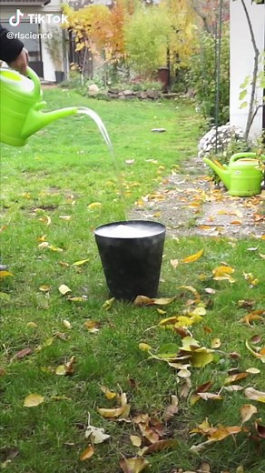 Trockeneis vs Kochendes Wasser: Faszinierende Experimente