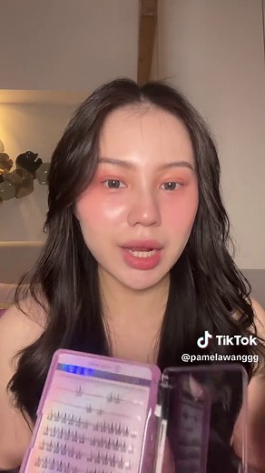 Tutorial for Applying False Eyelashes Effectively