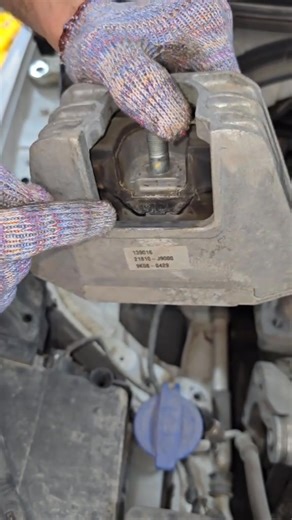 elantra engine mounting replacement guide #automotive #mechanic #DIY | Auto Motives